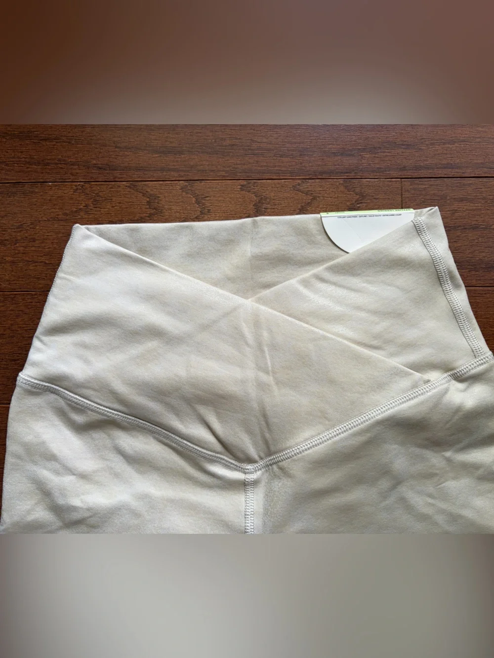 Aerie OFFLINE Real Me Crossover Leggings High Waisted Cream Size M Short NWT